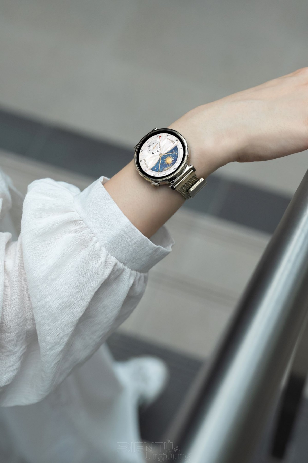 HUAWEI WATCH GT 5 phiên bản dây milanese