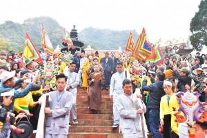 Thủ tướng yêu cầu thực hiện nếp sống văn minh, an toàn, tiết kiệm trong Lễ hội xuân năm 2025