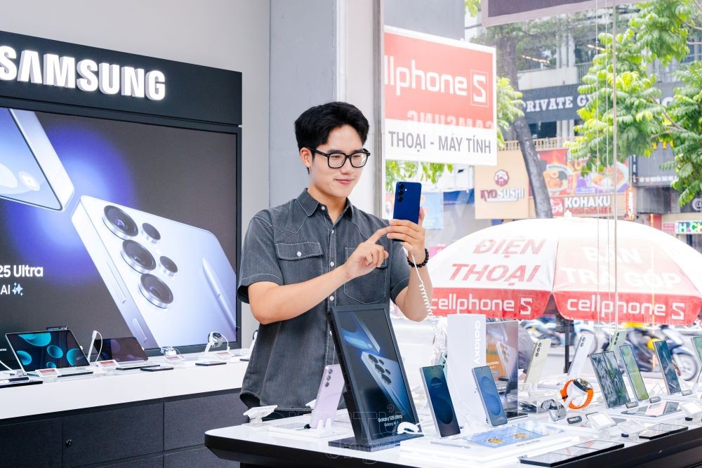 CellphoneS tưng bừng mở bán sớm Galaxy S25 Series cho hơn 2.500 khách đặt trước