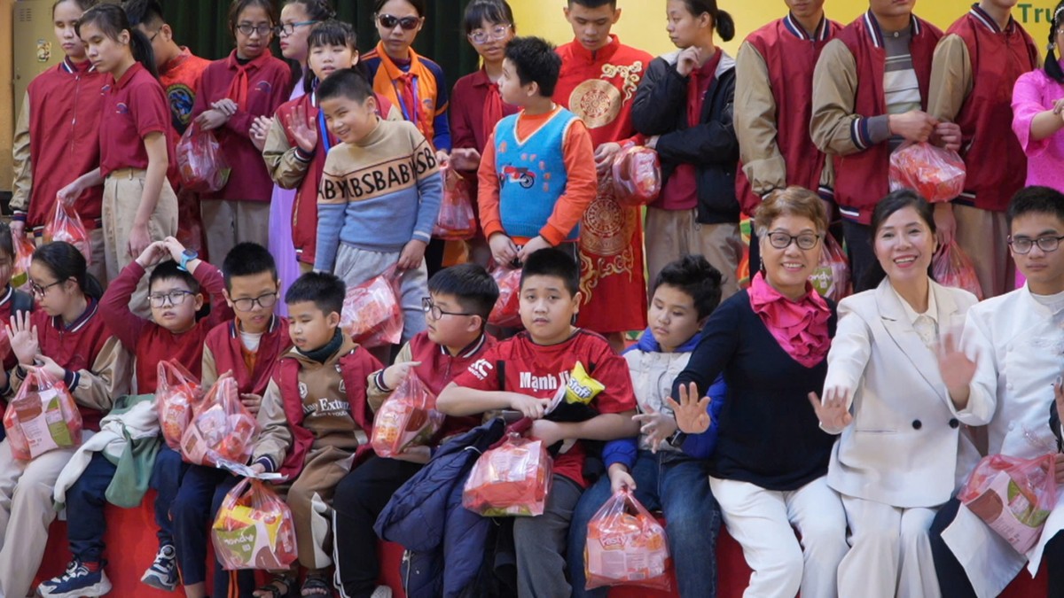 Xuân yêu thương” đến với trẻ em và người cao tuổi có hoàn cảnh khó khăn