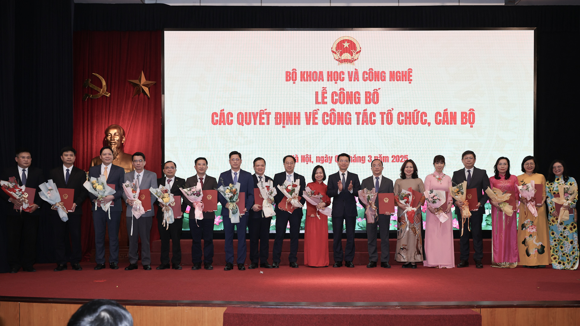 Bộ KH&amp;CN công bố các quyết định về công tác tổ chức, cán bộ- Ảnh 5.