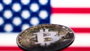 Tiền điện tử lao dốc khi kế hoạch dự trữ Bitcoin của Trump không đạt kỳ vọng