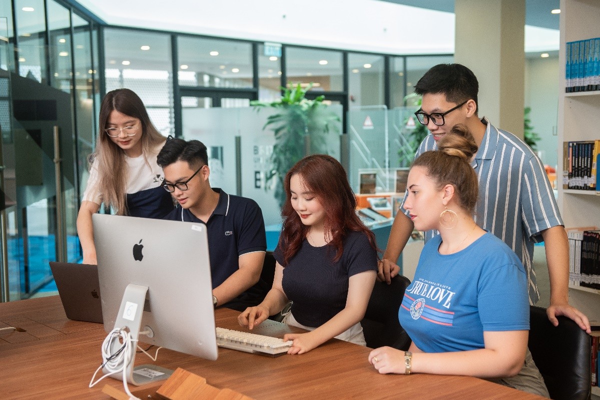 Trường Đại học số hóa chương trình