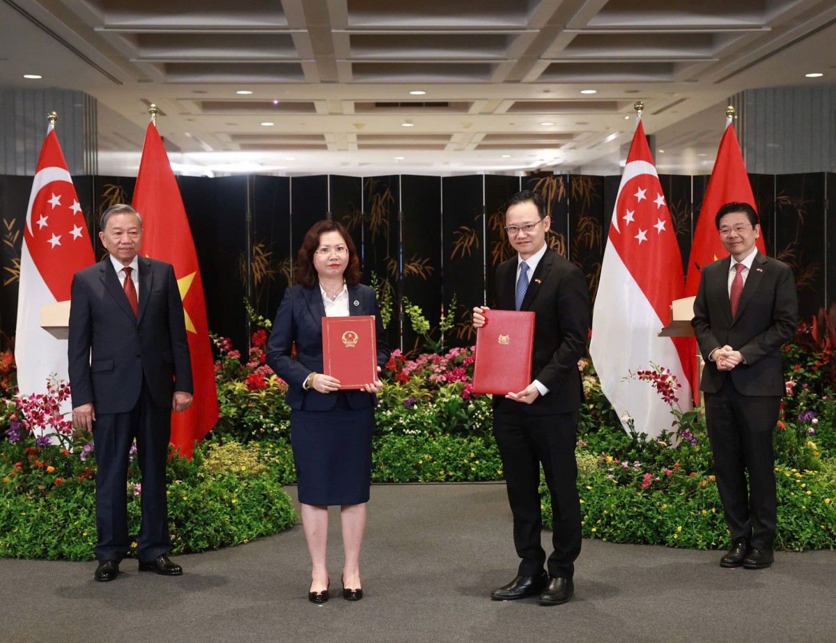 Việt Nam - Singapore tăng cường hợp tác quản lý, giám sát thị trường vốn và tài sản số