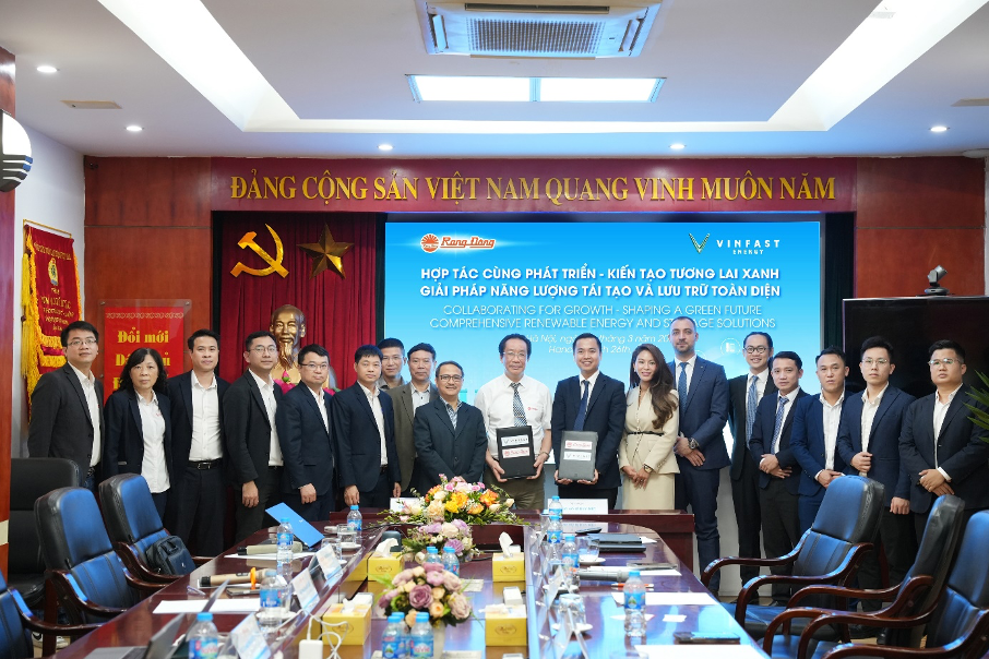 Rạng Đông cùng VinFast Energy phát triển giải pháp năng lượng tái tạo và lưu trữ