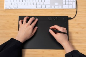 Wacom ra mắt bảng vẽ điện tử Intuos Pro và bút Pro Pen 3 tiêu chuẩn mới