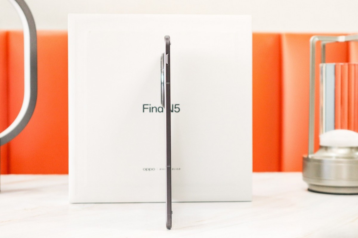 ‘Văn phòng di động’ OPPO Find N5 có thật sự hiệu quả?