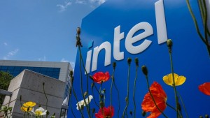 Intel cảnh báo nguy cơ suy thoái kinh tế gia tăng do thuế quan