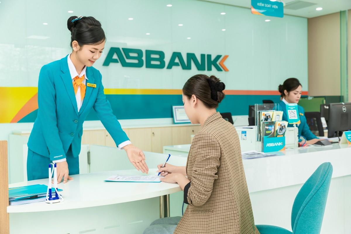 ABBANK lãi lớn quý 1/2025 nhờ chuyển đổi số và kiểm soát nợ hiệu quả