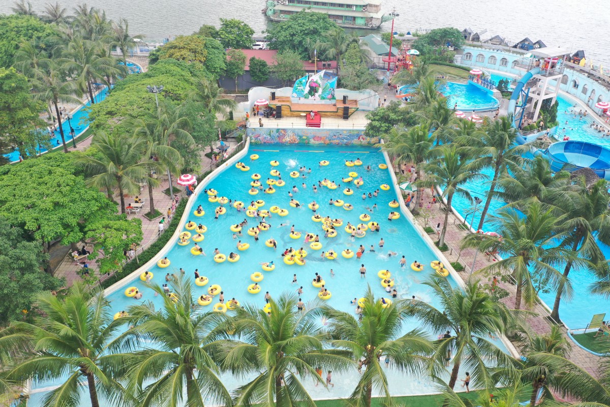 Vui chơi sôi động tại Công viên Nước Hồ Tây dịp lễ 30/4 – 1/5: Check-in cực chill, ngập tràn ưu đãi