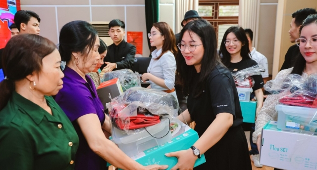LocknLock thực hiện chương trình thiện nguyện 