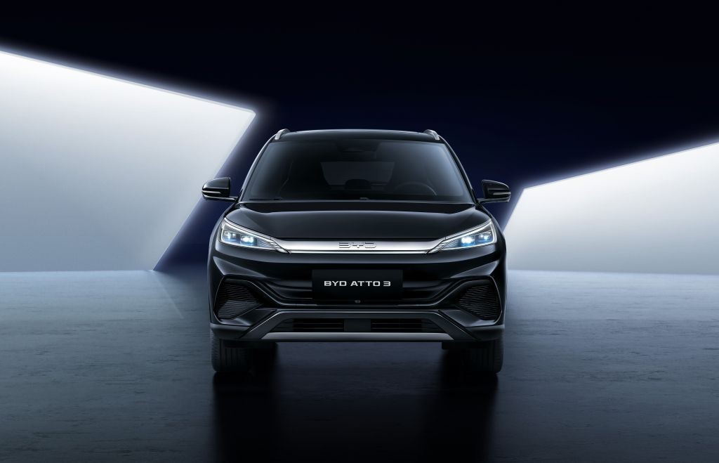BYD Việt Nam thu phí 15 triệu đồng sử dụng trọn đời ứng dụng điều khiển xe từ xa