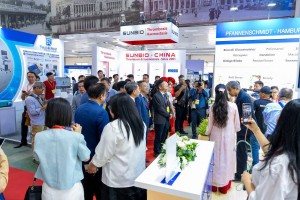 Vietnam Medi-Pharm 2025: Đẩy mạnh chuyển đổi số và hợp tác quốc tế trong ngành y tế