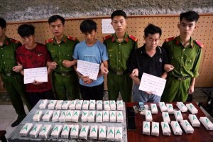 Điện Biên: Bắt giữ ba đối tượng vận chuyển 17 bánh ma túy tổng hợp