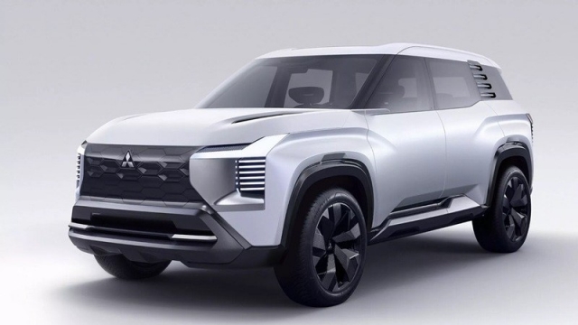 Mitsubishi sắp tung 3 mẫu xe tại thị trường Đông Nam Á với DST, Xpander và Pajero Sport mới