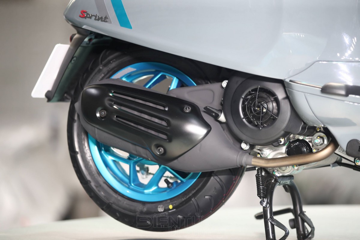 Bộ đôi Vespa Primavera và Vespa Sprint 2025