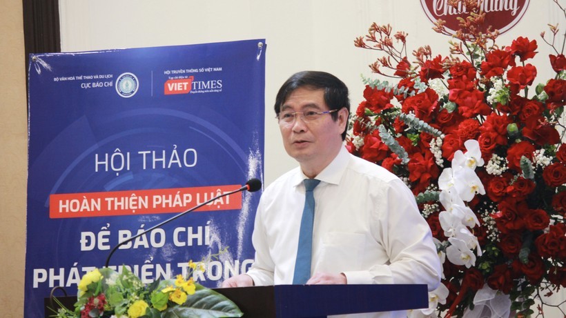 Giải bài toán kinh tế báo chí, để báo chí phát triển