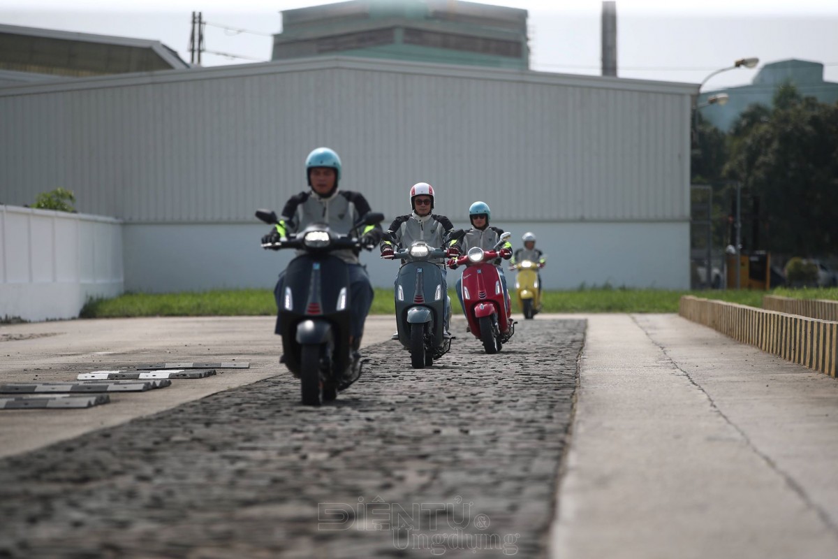 'Đột nhập' một trong những nhà máy lớn nhất của Tập đoàn Piaggio