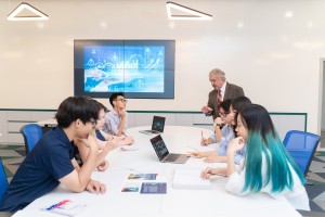 Ngành khoa học dữ liệu và phân tích kinh doanh dẫn đầu xu hướng việc làm đến 2030