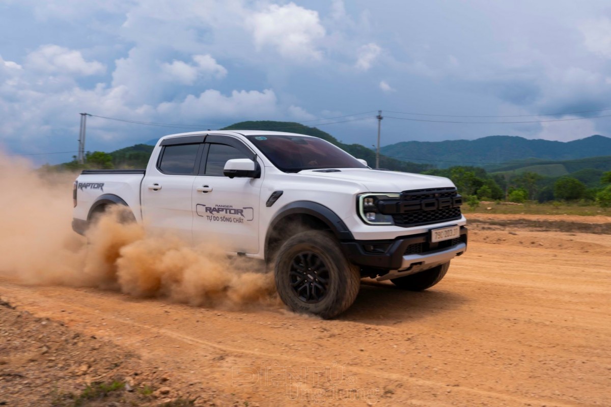Ford Raptor – tự do sống chất