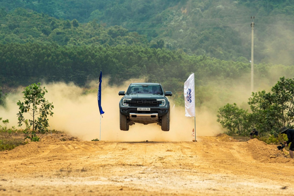 Ford Raptor – tự do sống chất Ford Raptor – tự do sống chất