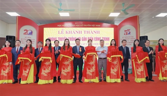 Học viện Y - Dược học cổ truyền Việt Nam tiên phong trong bảo tồn và phát triển y học dân tộc