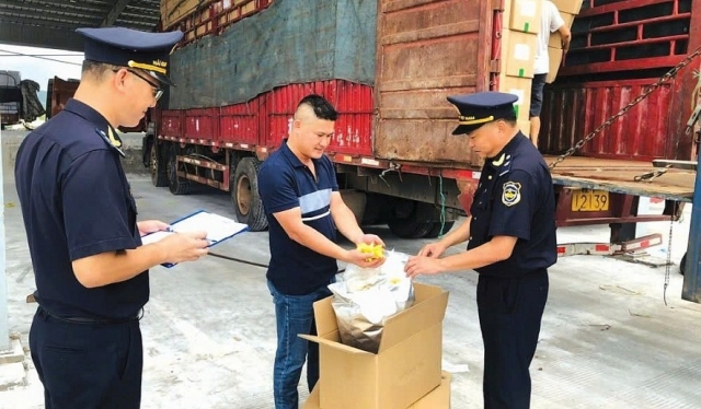 Phát động đợt cao điểm toàn quốc chống buôn lậu, gian lận thương mại và hàng giả