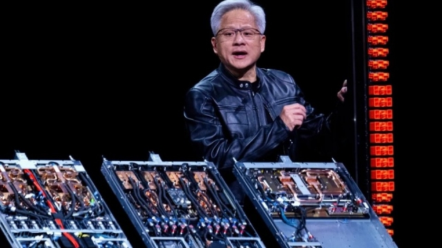 CEO Nvidia cảnh báo: Mỹ có thể mất thị trường Trung Quốc và thua trong cuộc đua AI