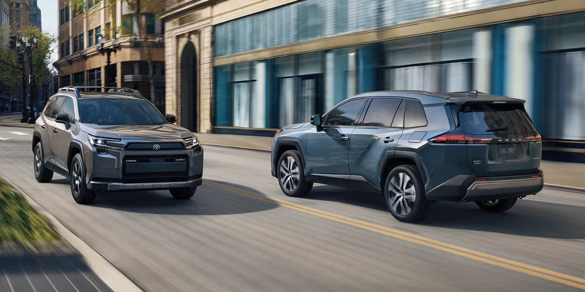 Toyota RAV4 2026 chính thức khai tử động cơ xăng: Quyết định táo bạo hay bước đi tất yếu?