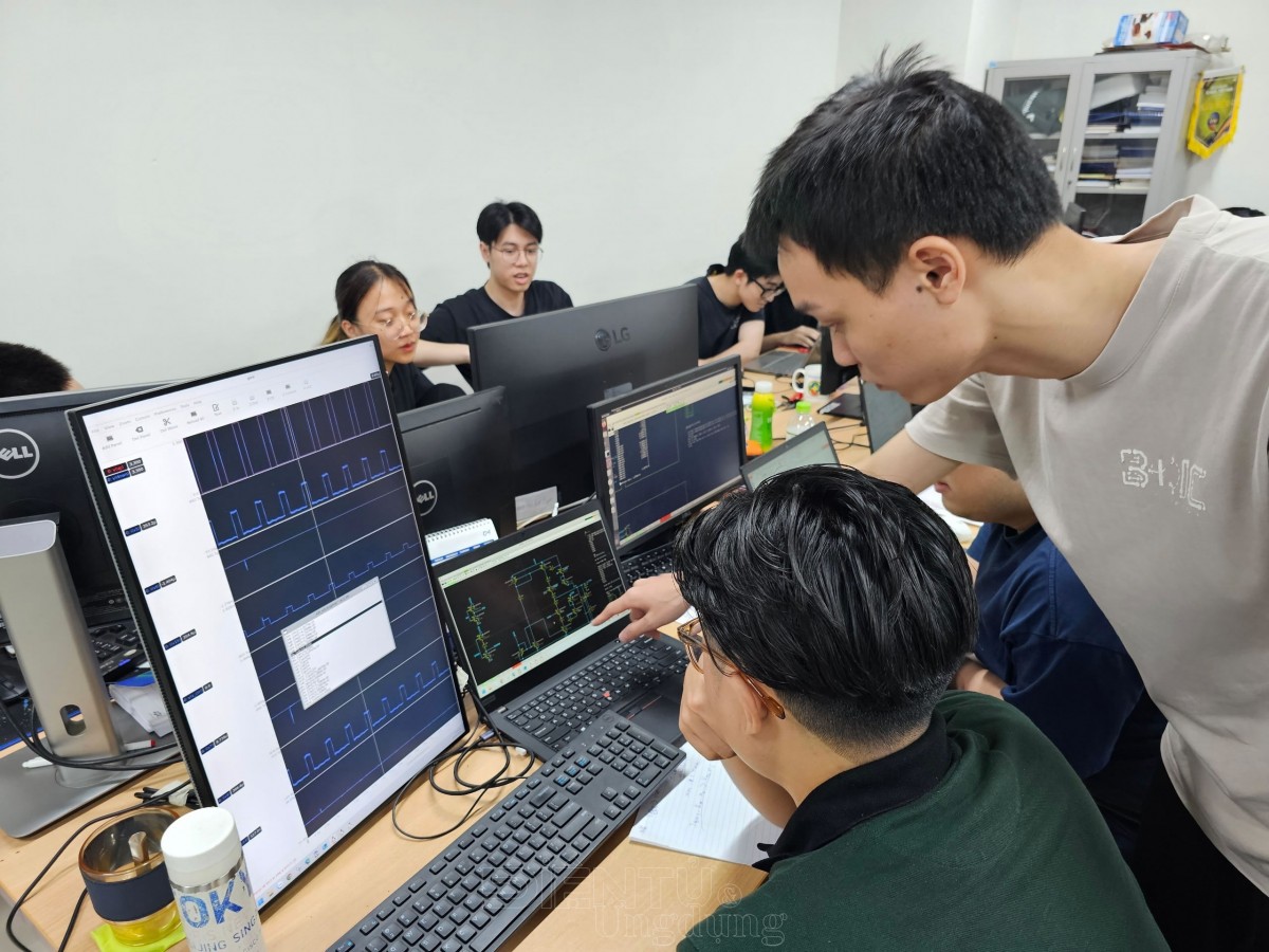 Phòng lab đào tạo Công nghệ cao của Đại học Bách khoa Hà Nội Phòng lab đào tạo Công nghệ cao của Đại học Bách khoa Hà Nội