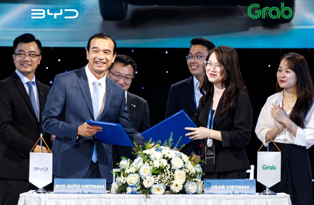 BYD hợp tác Grab hỗ trợ tài xế thu nhập 25 triệu đồng mỗi tháng khi chuyển sang xe điện