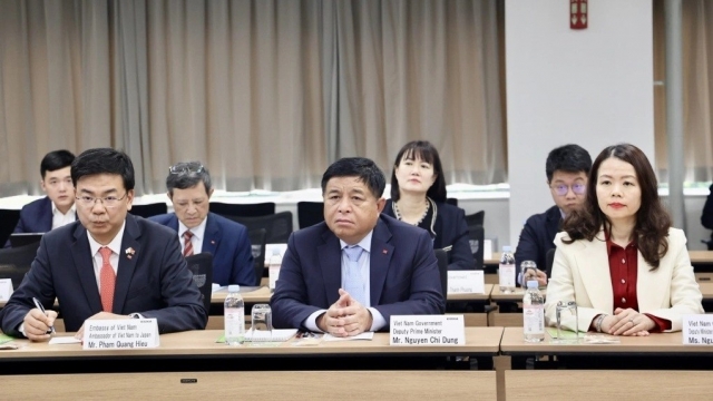 Phó thủ tướng mời doanh nghiệp Nhật sớm đầu tư bán dẫn tại Việt Nam