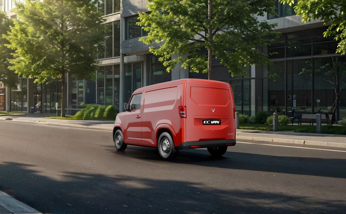 VinFast EC Van 'gây sốt' thị trường: Ba lý do khiến khách hàng đổ xô đặt cọc