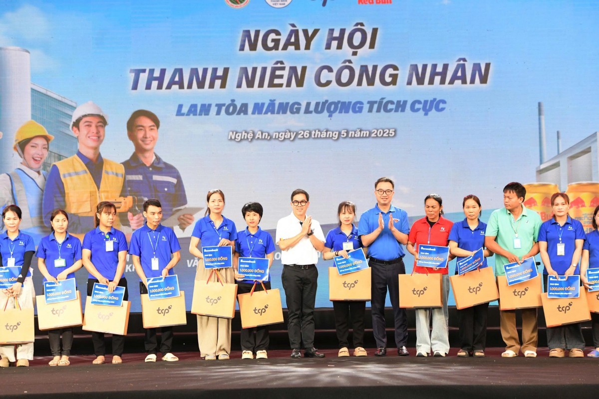 Sôi nổi Ngày hội