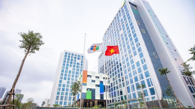 FPT dẫn đầu Top 50 công ty đại chúng uy tín nhất Việt Nam 2025