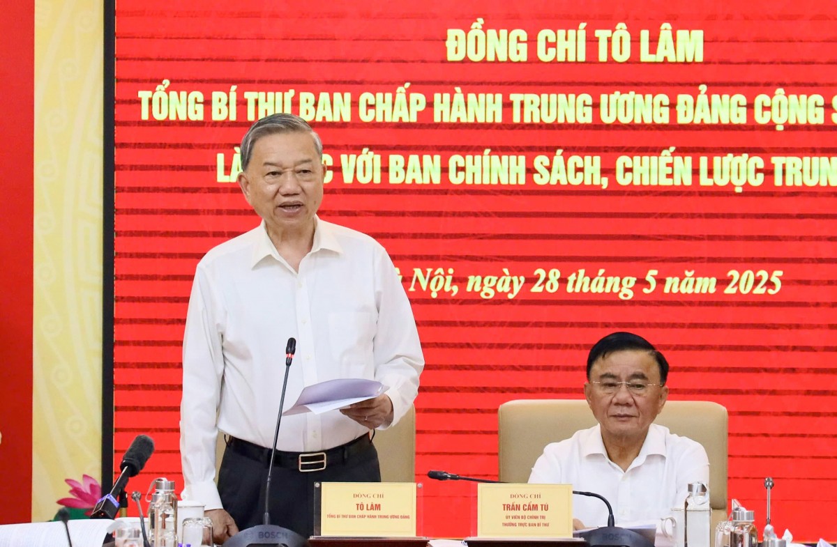 Thị trường vàng Việt Nam sắp lột xác: Giá vàng miếng SJC có thể giảm sốc 5 triệu đồng/lượng Thị trường vàng Việt Nam sắp lột xác: Giá vàng miếng SJC có thể giảm sốc 5 triệu đồng/lượng