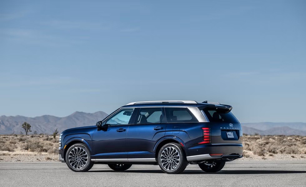 Hyundai Palisade 2026 đối đầu Mazda CX-90 2025: Cuộc chiến SUV 7 chỗ cao cấp