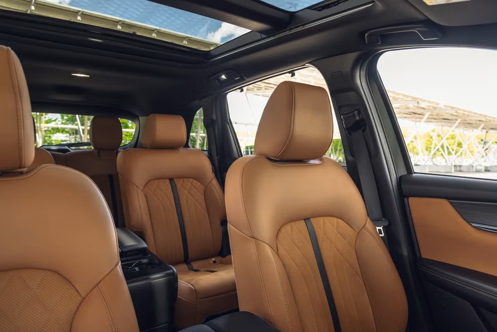 Hyundai Palisade 2026 đối đầu Mazda CX 90 2025: Cuộc chiến SUV 7 chỗ cao cấp