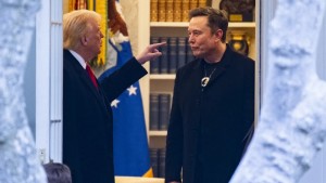 Elon Musk tuyên bố ngừng hoạt động tàu vũ trụ Dragon sau đe dọa từ Donald Trump
