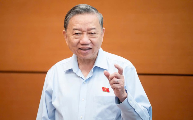 Tổng Bí thư Tô Lâm chủ trì họp Bộ Chính trị về sắp xếp tổ chức bộ máy và đơn vị hành chính - Ảnh 2.