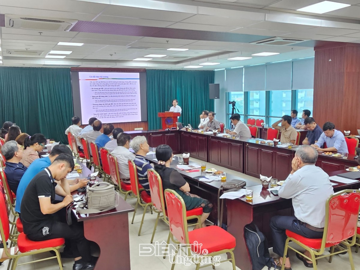 Hội thảo Những nội dung thay đổi và bổ sung trong Luật Đất đai năm 2024 so với Luật Đất đai năm 2013 liên quan đến rừng và đất lâm nghiệp Hội thảo Những nội dung thay đổi và bổ sung trong Luật Đất đai năm 2024 so với Luật Đất đai năm 2013 liên quan đến rừng và đất lâm nghiệp