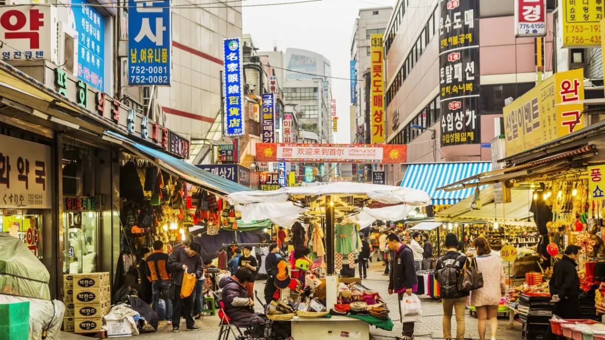 Chứng khoán Châu Á tăng vọt sau tín hiệu tích cực từ đàm phán thương mại Mỹ - Trung