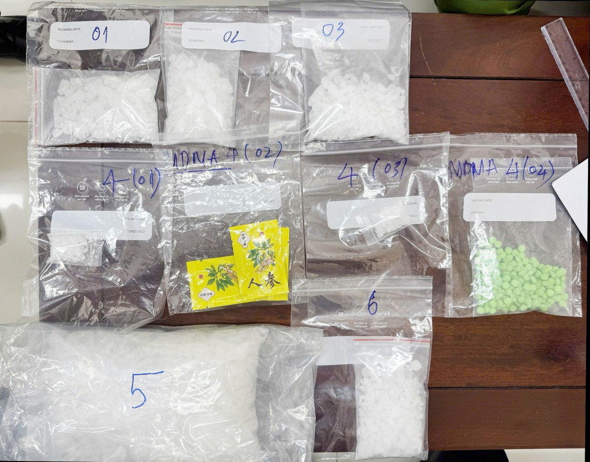 Hải quan cửa khẩu quốc tế Mộc Bài phát hiện, bắt giữ đối tượng vận chuyển gần 2kg ma túy