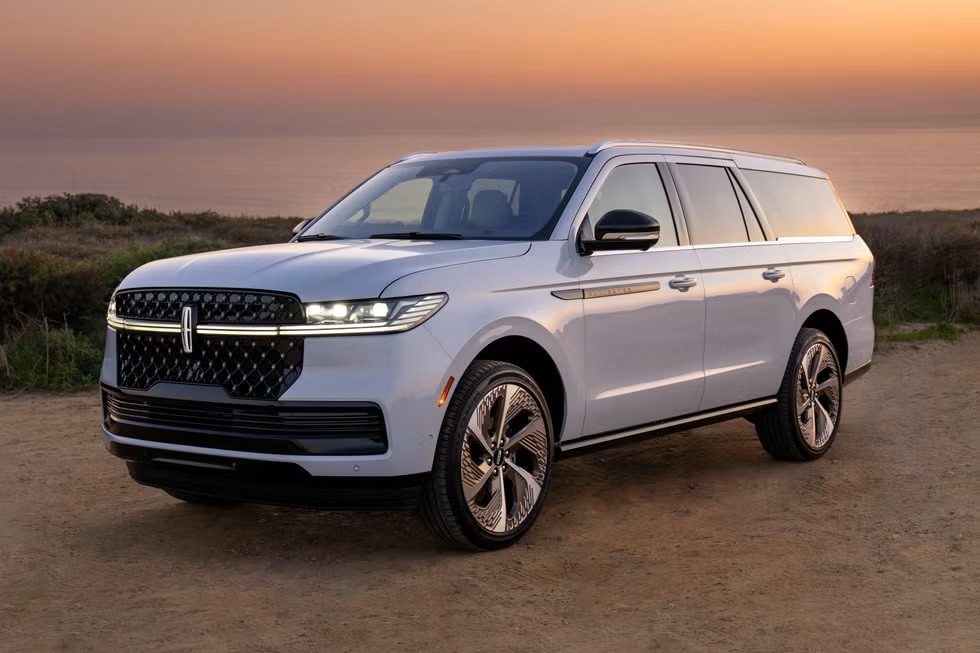 6 mẫu SUV hạng sang: Mercedes-Maybach GLS600 dẫn đầu với giá với 4,3 tỷ đồng