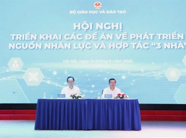 Tăng cường hợp tác 