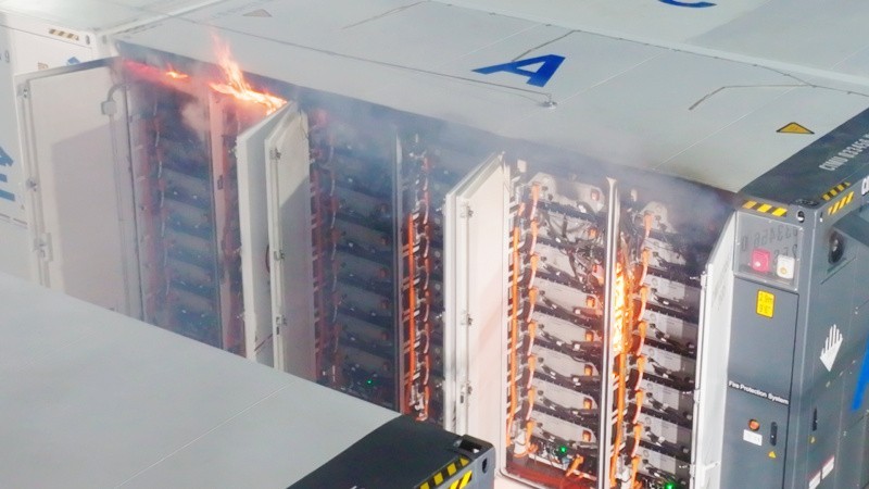 Hệ thống pin năng lượng 5MWh chịu được 15 giờ thiêu đốt liên tục