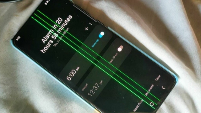 Samsung kéo dài hỗ trợ thay màn hình lỗi sọc xanh đến tháng 9/2025 tại Ấn Độ