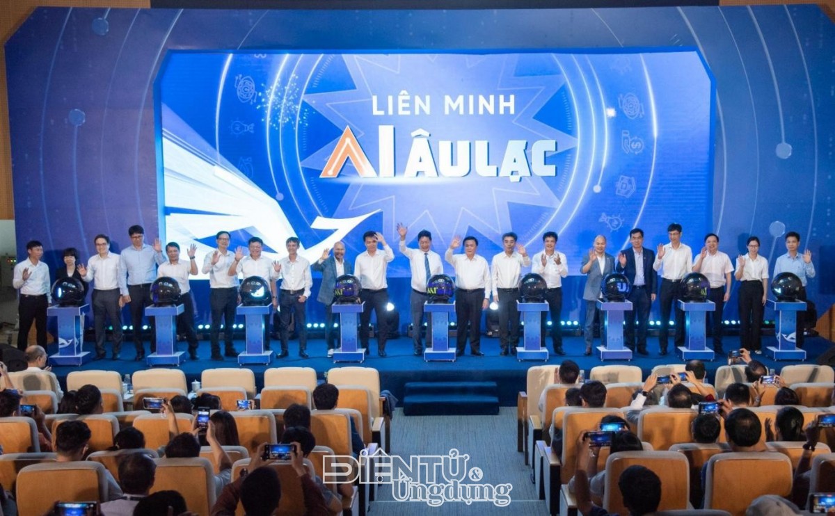 MoMo tham gia liên minh AI Âu Lạc MoMo tham gia liên minh AI Âu Lạc