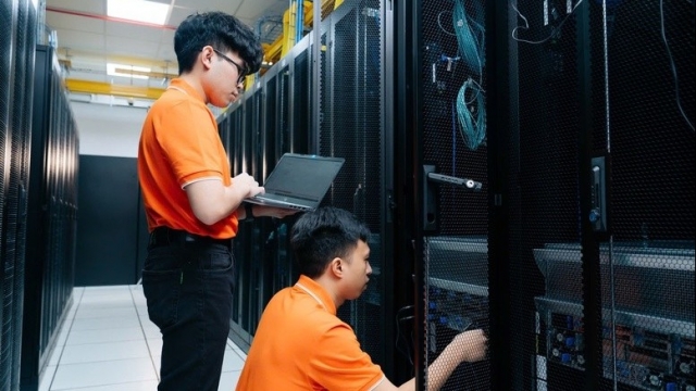 Các ông lớn công nghệ đổ xô đầu tư hạ tầng AI tại Việt Nam