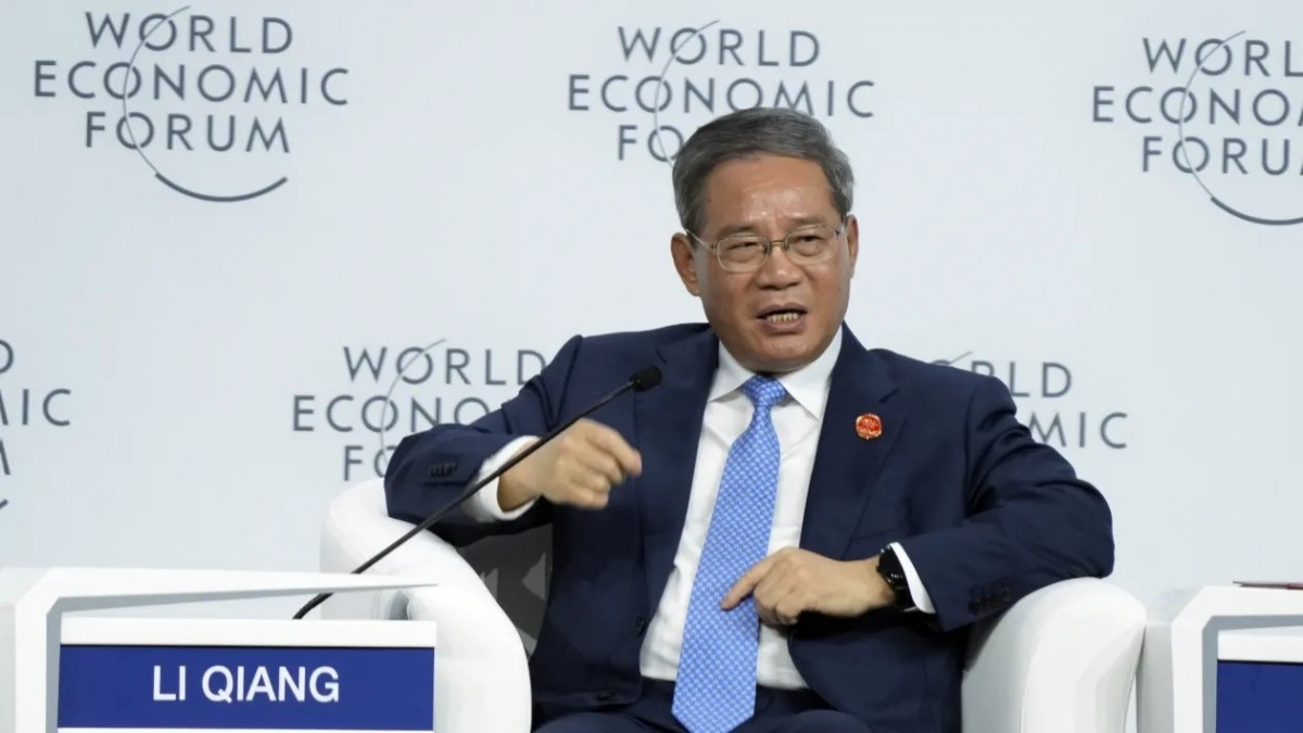 Trung Quốc kêu gọi không chính trị hóa thương mại tại diễn đàn Davos mùa hè Trung Quốc kêu gọi không chính trị hóa thương mại tại diễn đàn Davos mùa hè